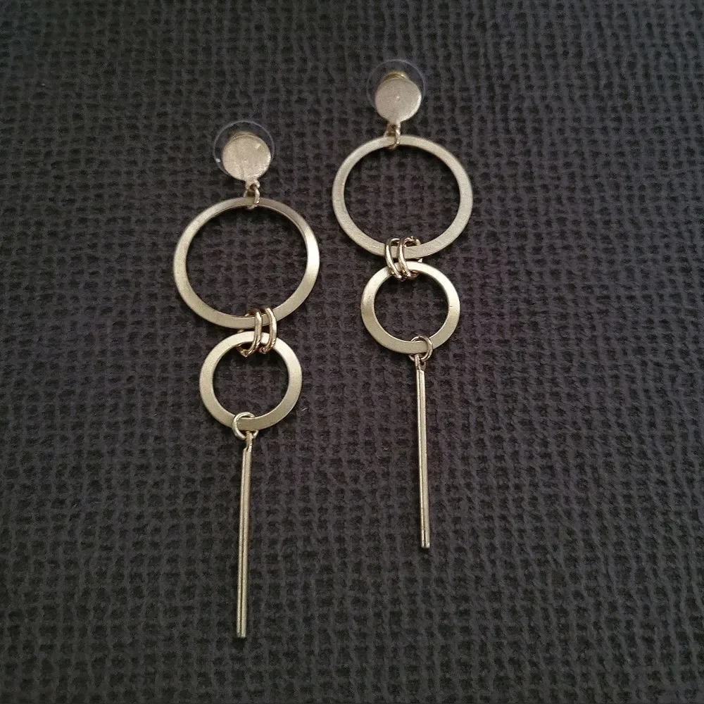 Geometric📐 Brushed🖌️ Gold💛 Dangle Earrings